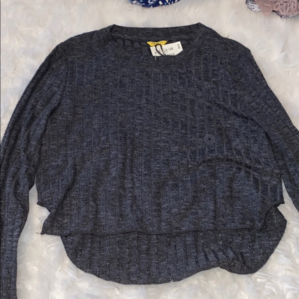 aero cropped long sleeve